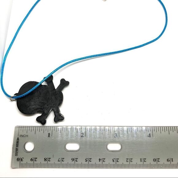 White Skull & Crossbones Soft PVC Necklace (W3) - Picture 4 of 4